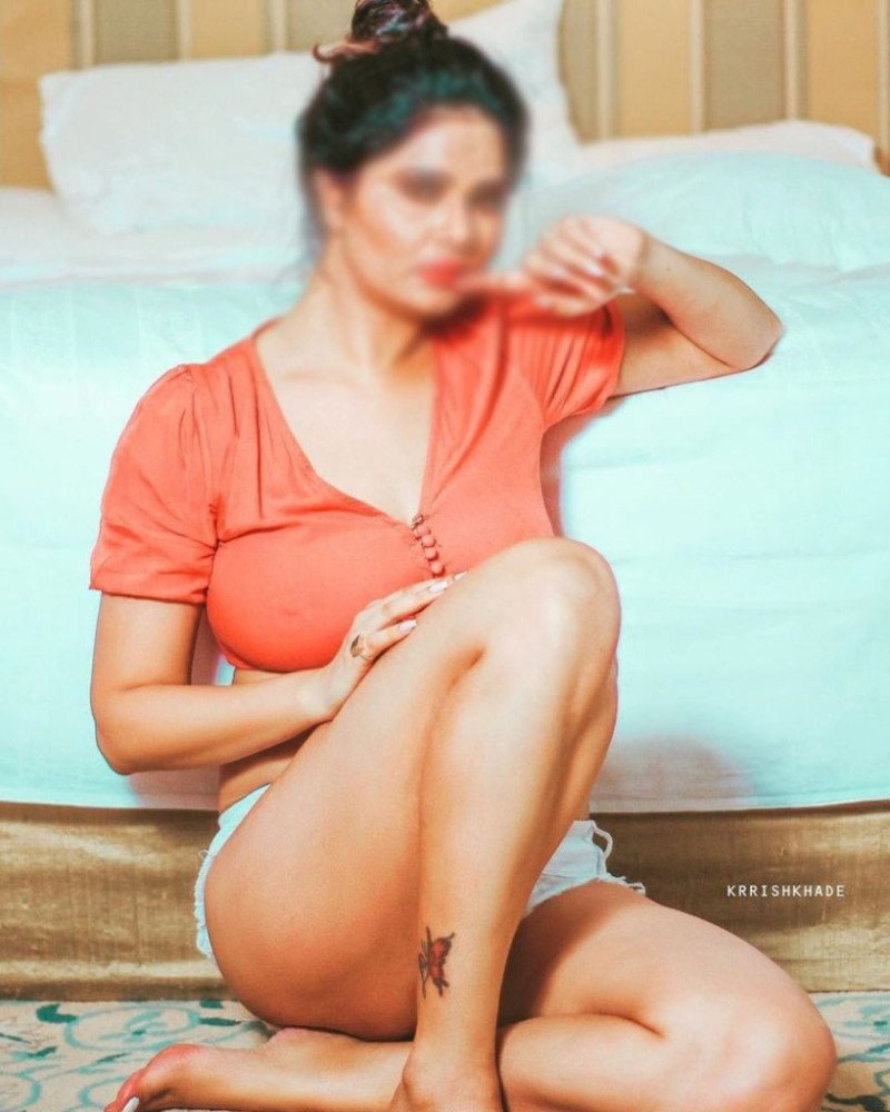 Unmatchable experience with mature escorts - Best for Young learners Thumbnail 2